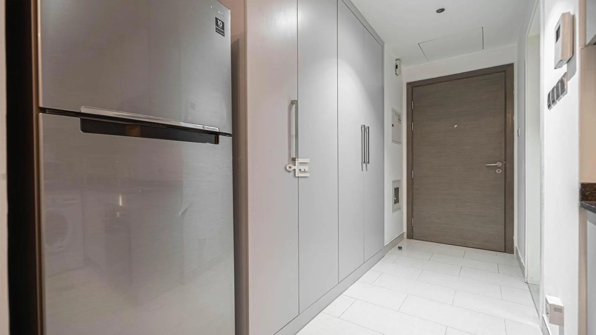 Apartment Everluxe Azizi Montrell Lovely Studio Dubai