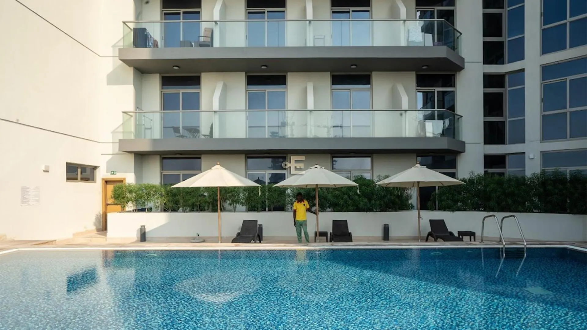 Apartment Everluxe Azizi Montrell Lovely Studio Dubai